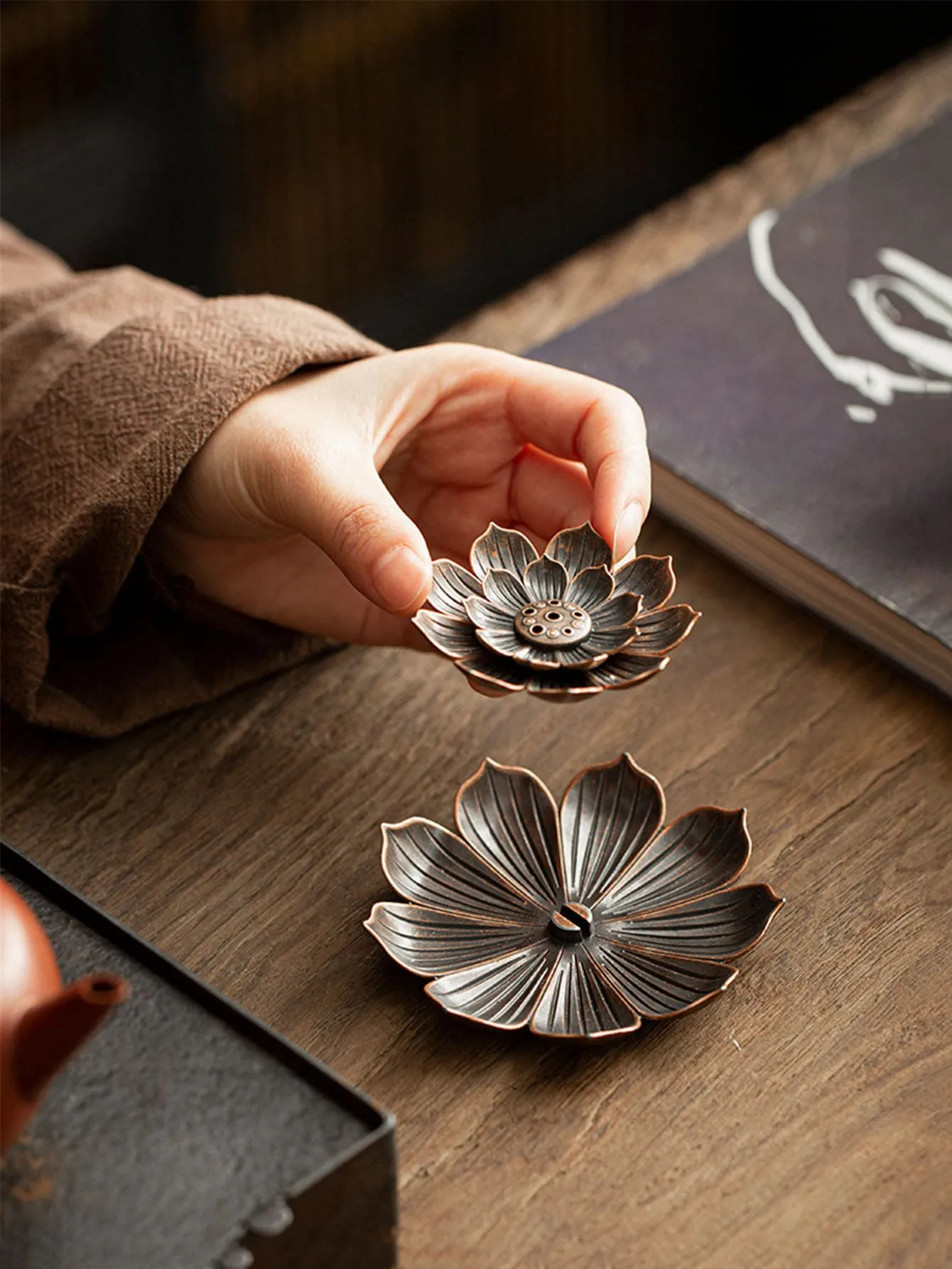 1pc Lotus Shaped Incense Stick Holder