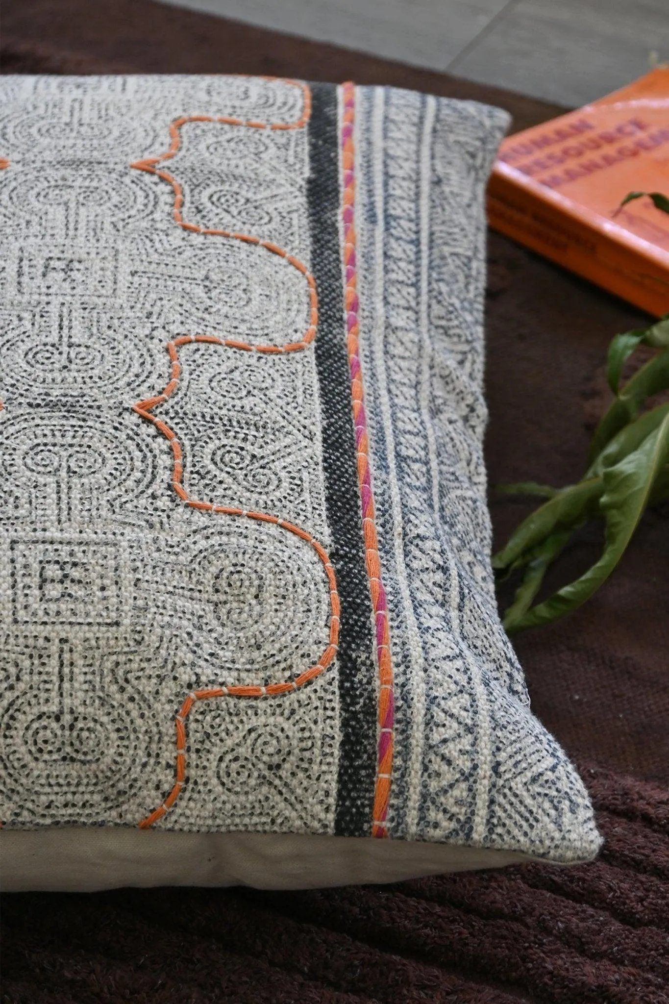 AMBER - LUMBAR CUSHION COVER