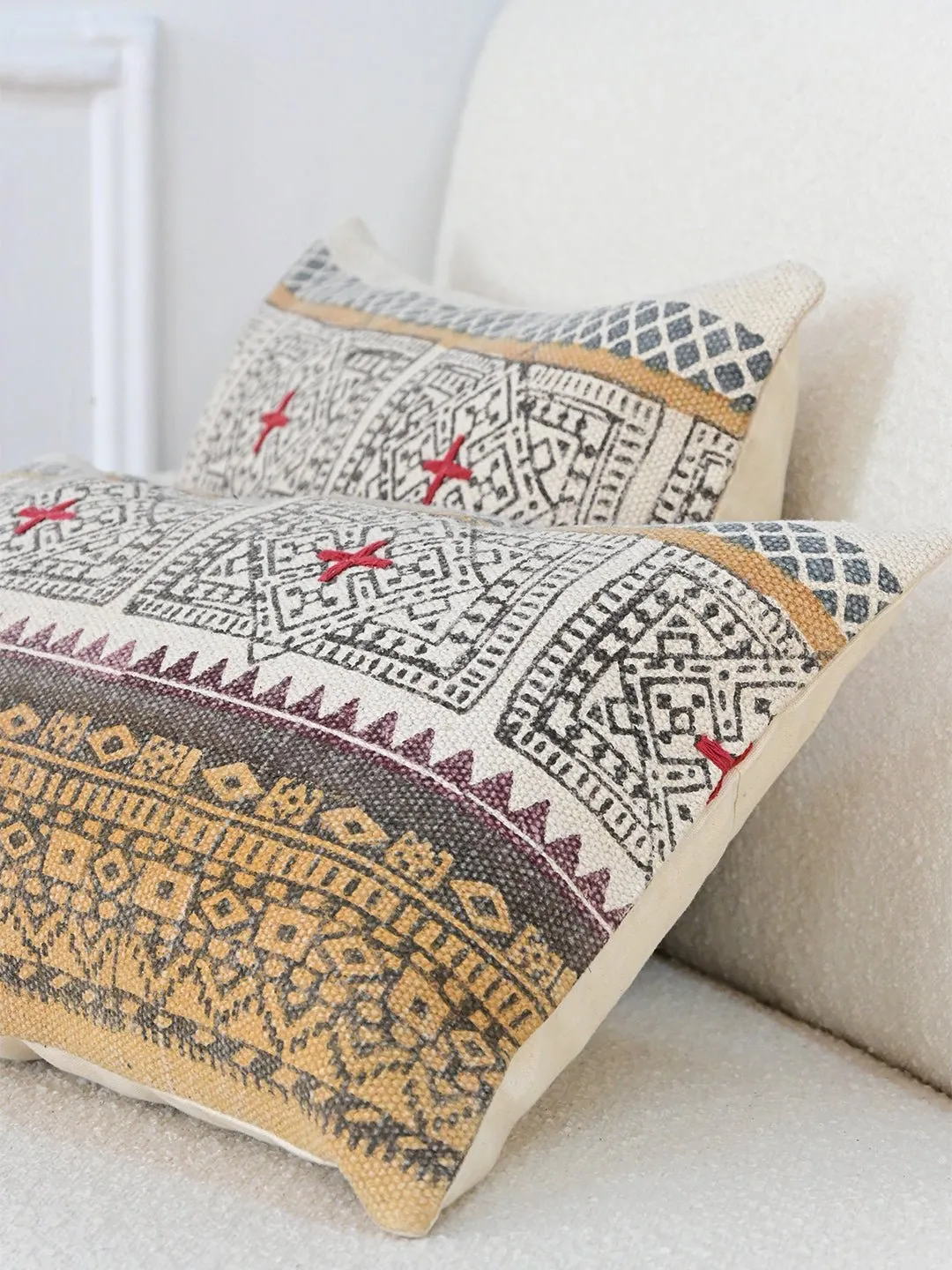AMYTAL-LUMBAR CUSHION COVER