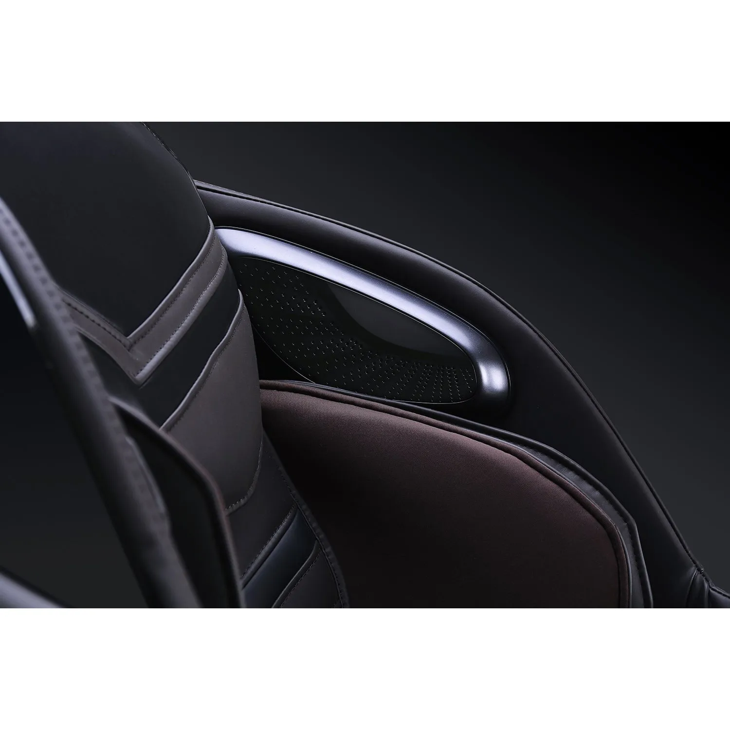 Brookstone BK 650 Massage Chair
