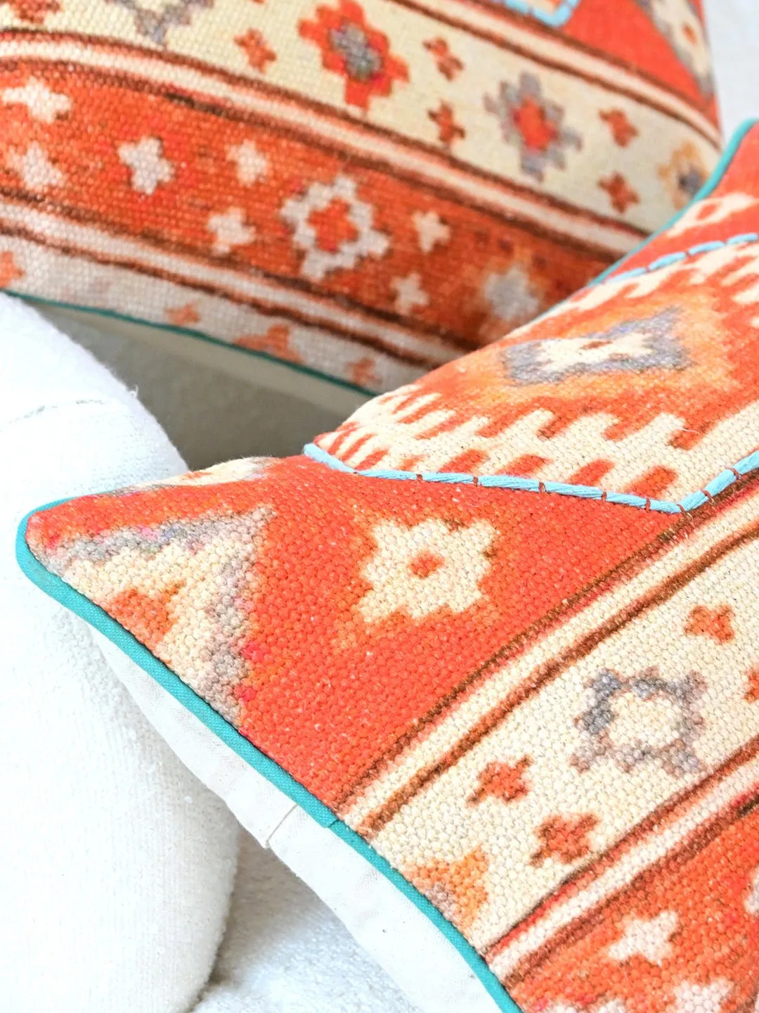 CLOVER-LUMBAR CUSHION COVER