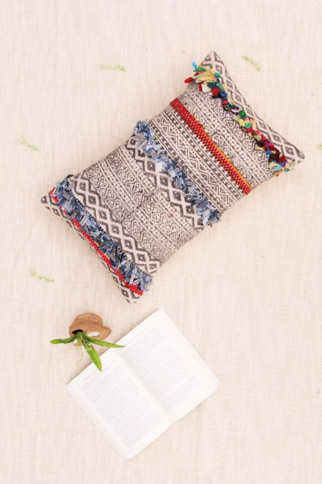 EREBUS - LUMBAR CUSHION COVER