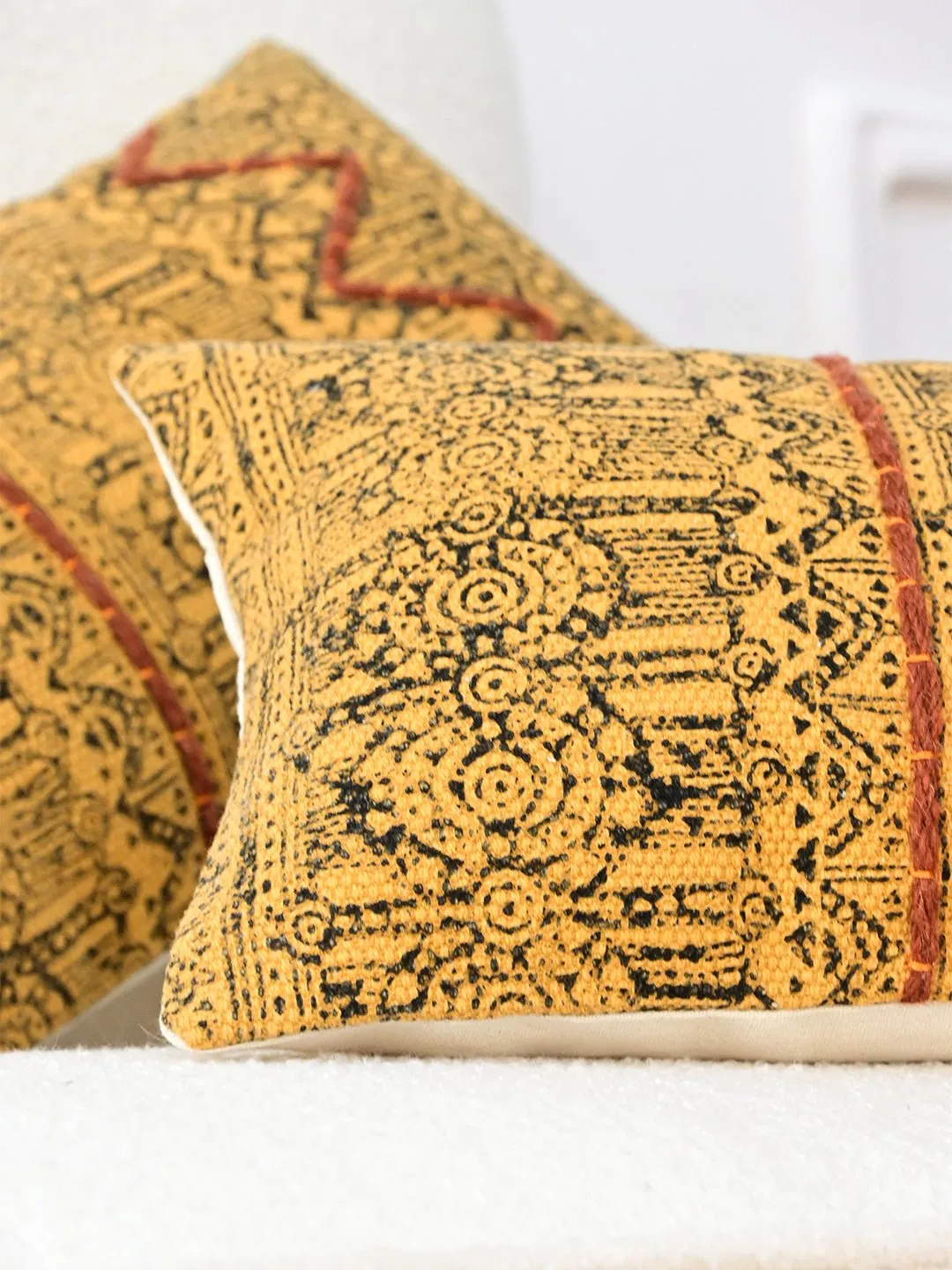 GERANIUM - LUMBAR CUSHION COVER