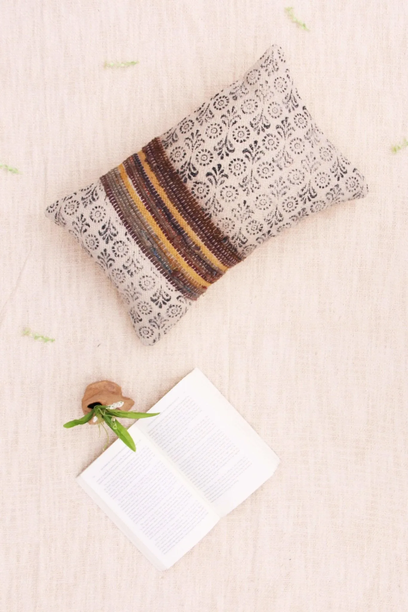 HORSE - LUMBAR CUSHION COVER